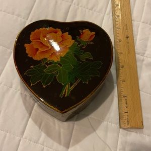 Lacquered vintage heart box